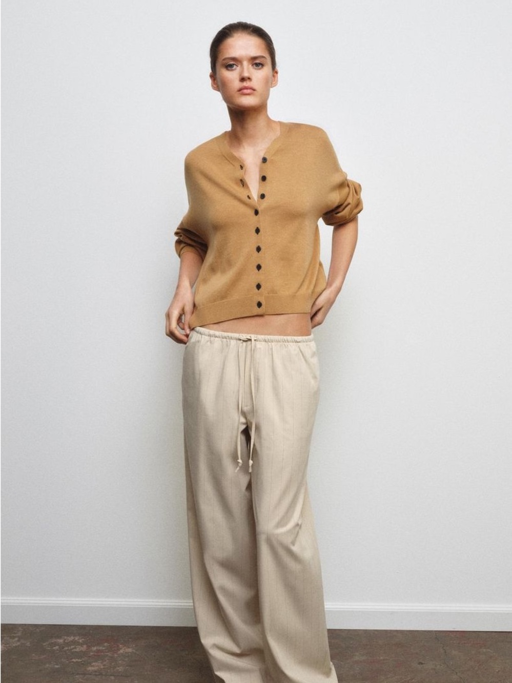 Zara v-neck knit cardigan